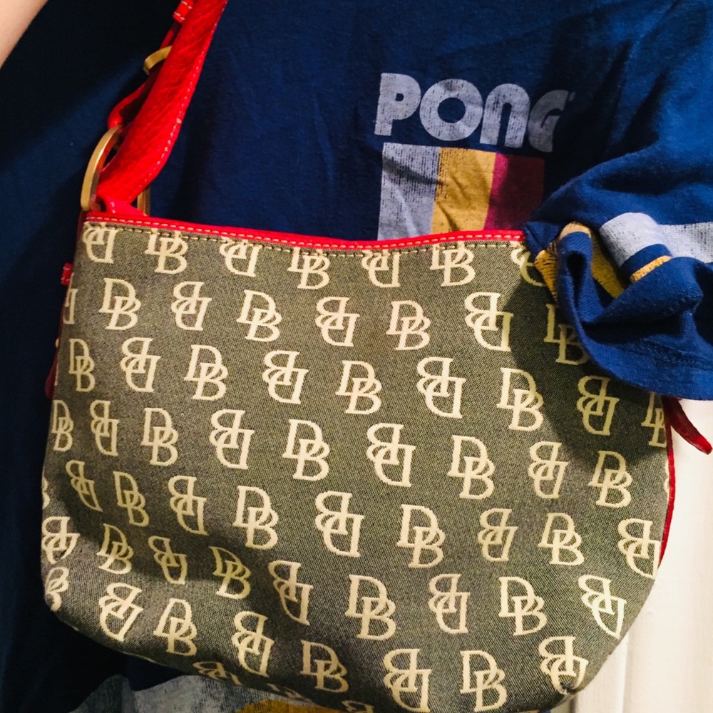 Dooney & Bourke Shoulder bag